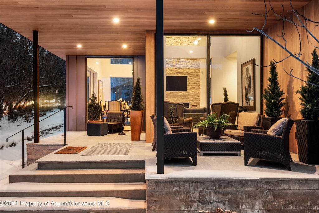 8 of 86 - 813 W Smuggler Street, Aspen, CO