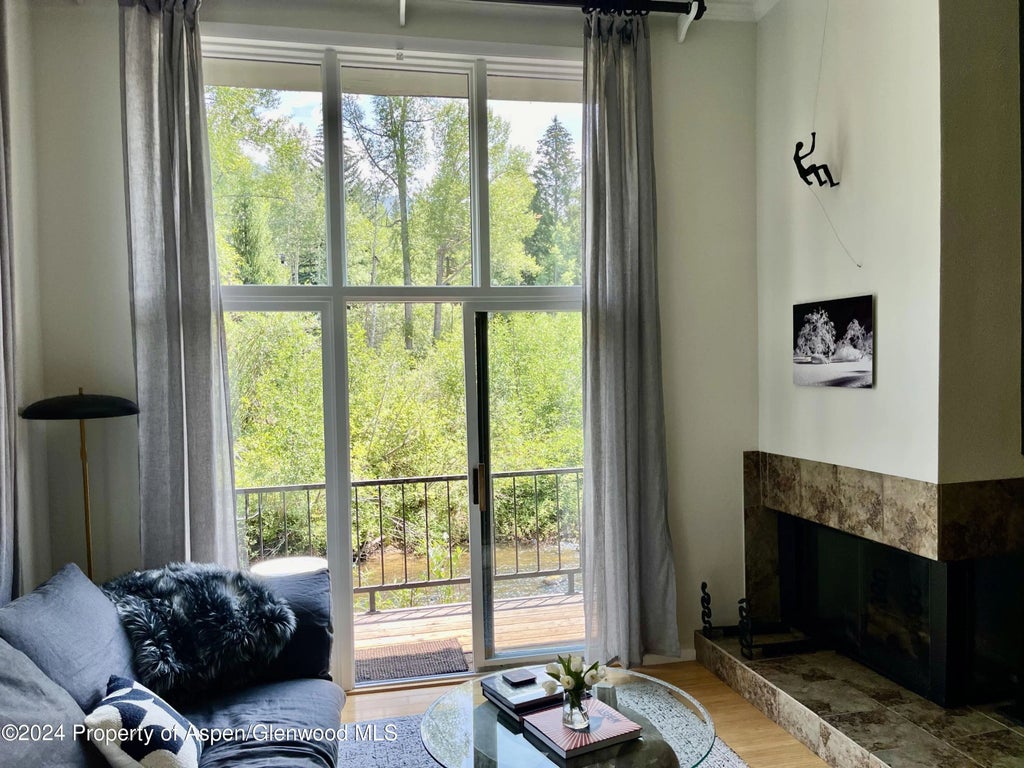 6 of 15 - 1050 Waters Avenue Unit 9, Aspen, CO
