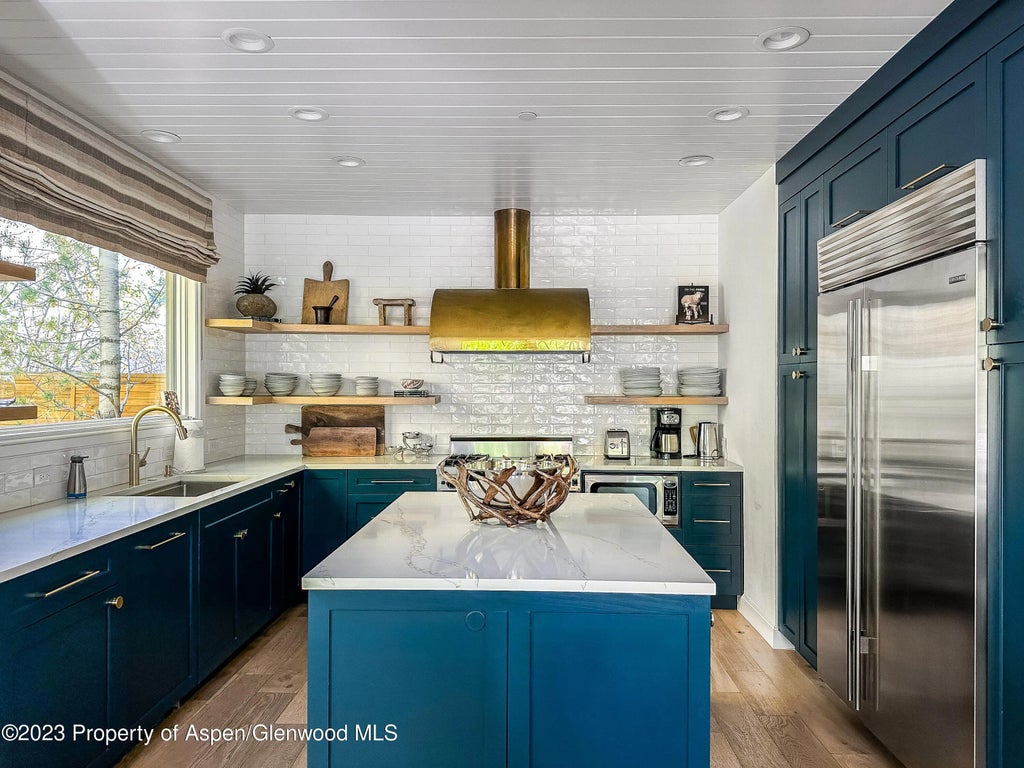 10 of 28 - 345 Park Avenue, Aspen, CO