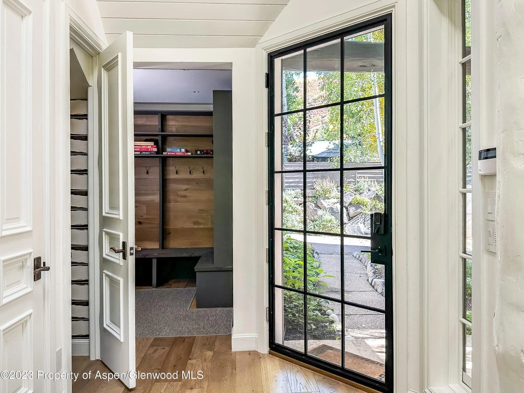 13 of 28 - 345 Park Avenue, Aspen, CO