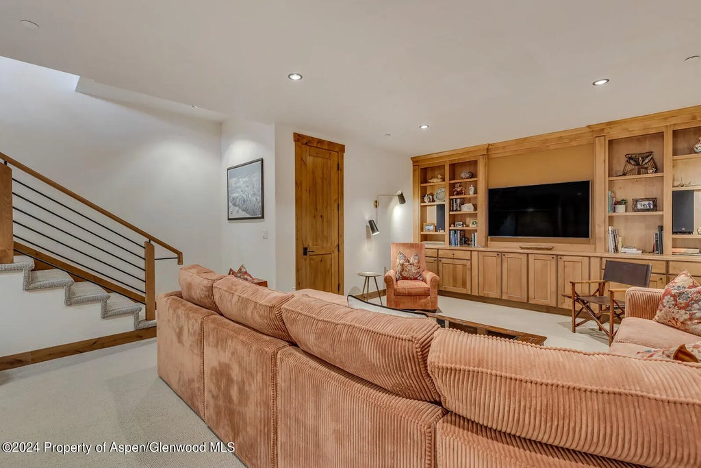 33 of 51 - 138 Club Lodge Drive, Carbondale, CO