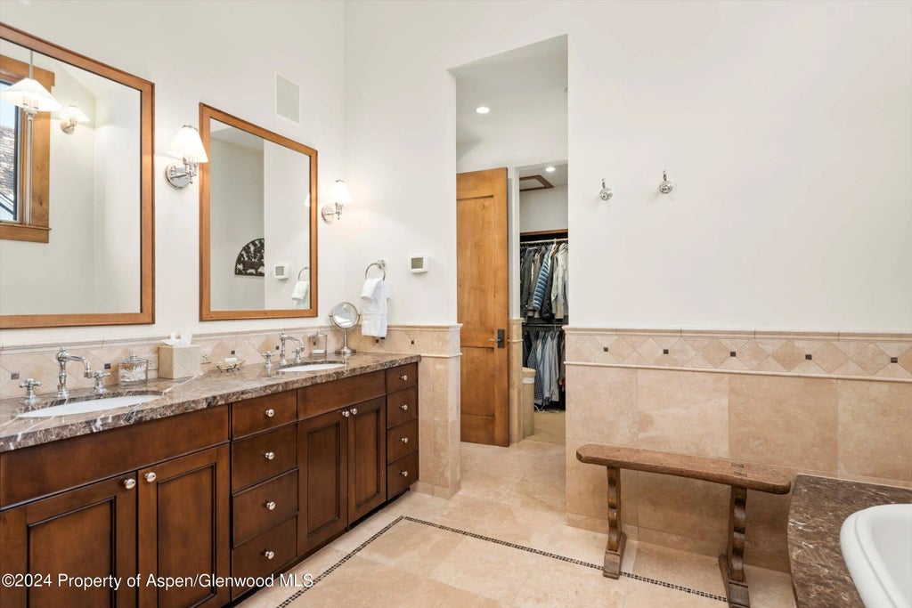 21 of 39 - 1432 Sierra Vista Drive, Aspen, CO