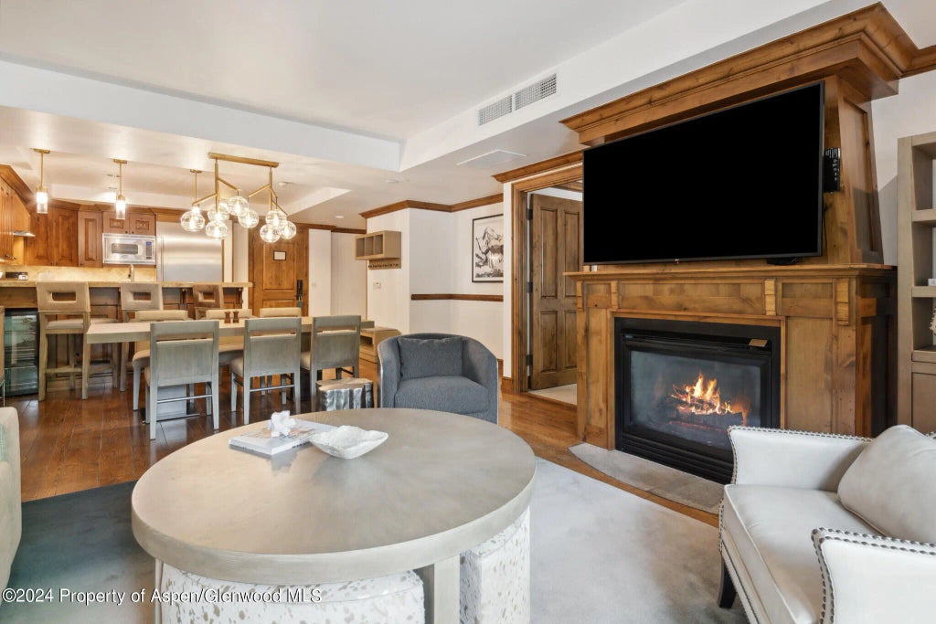 3 of 14 - 415 E Dean St, Unit 23b, Week 26, Aspen, CO