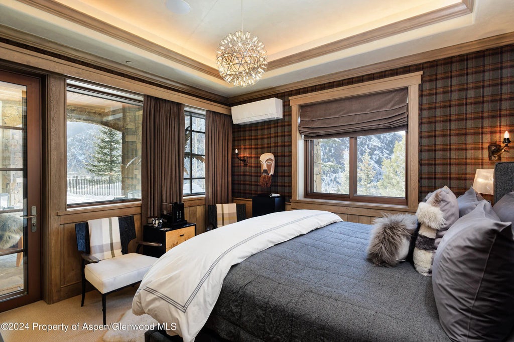 40 of 69 - 465 Thunderbowl Lane, Aspen, CO