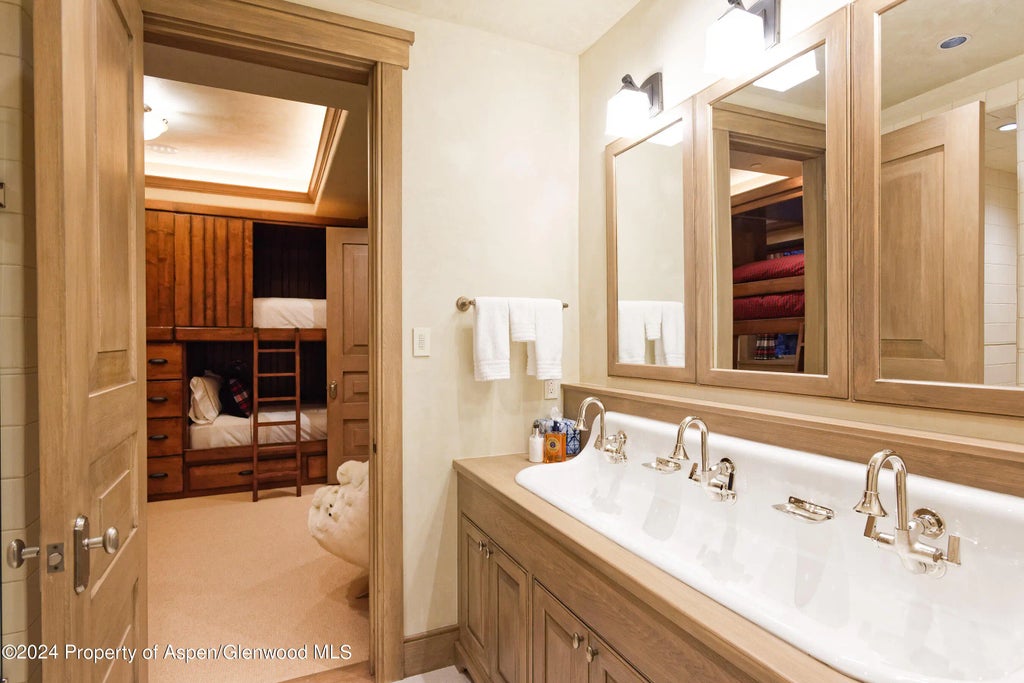 43 of 69 - 465 Thunderbowl Lane, Aspen, CO