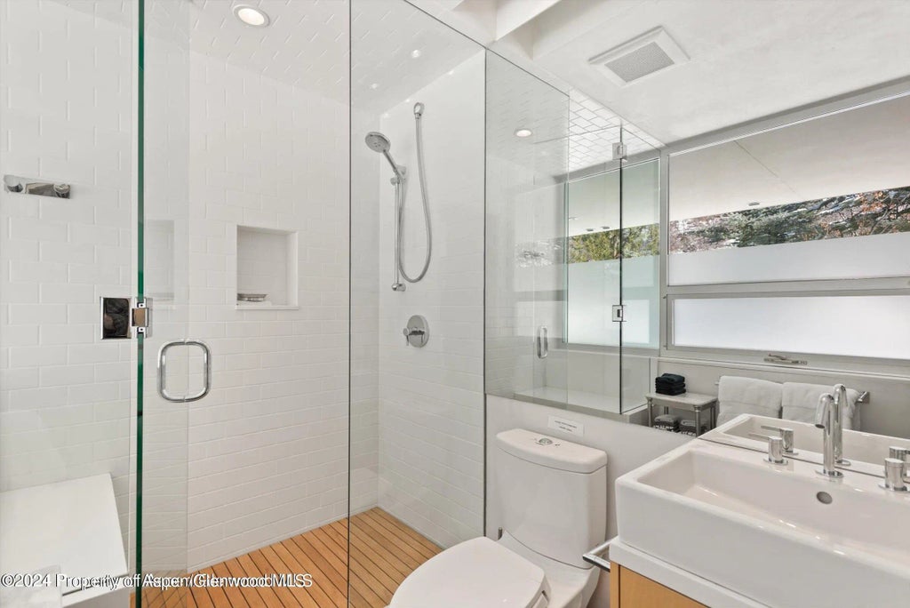 28 of 46 - 1015 Cemetery Lane, Aspen, CO