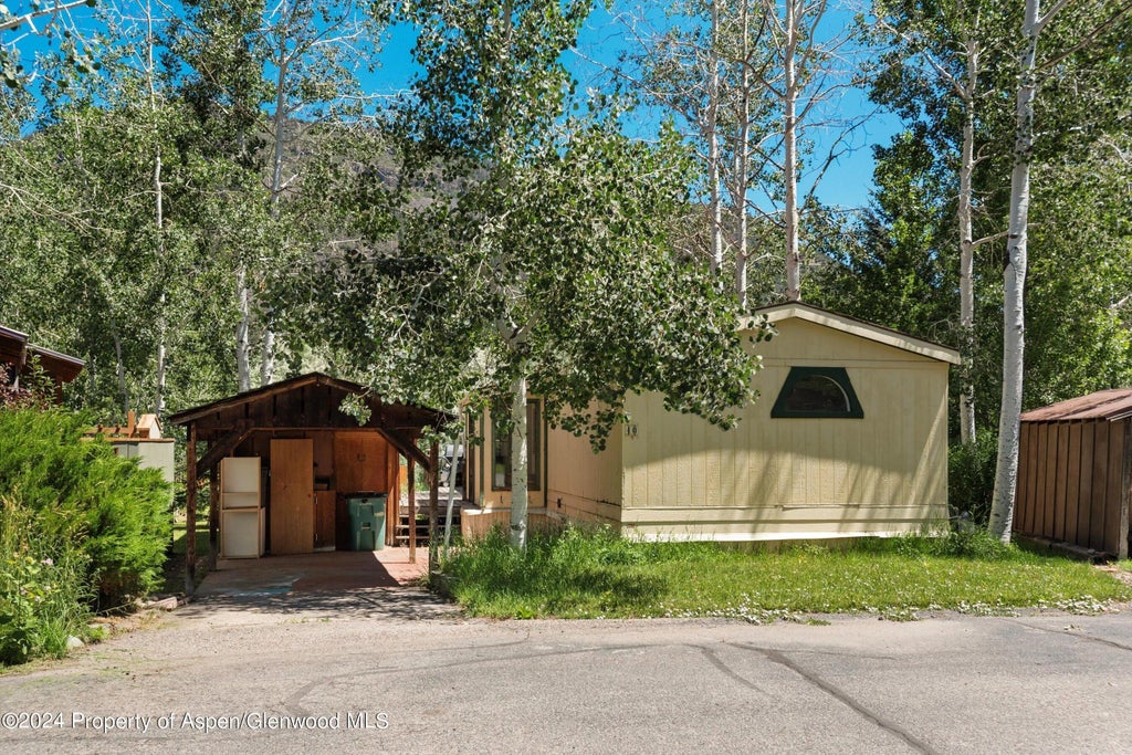 13 of 19 - 40 Aspen Village Road, Aspen, CO