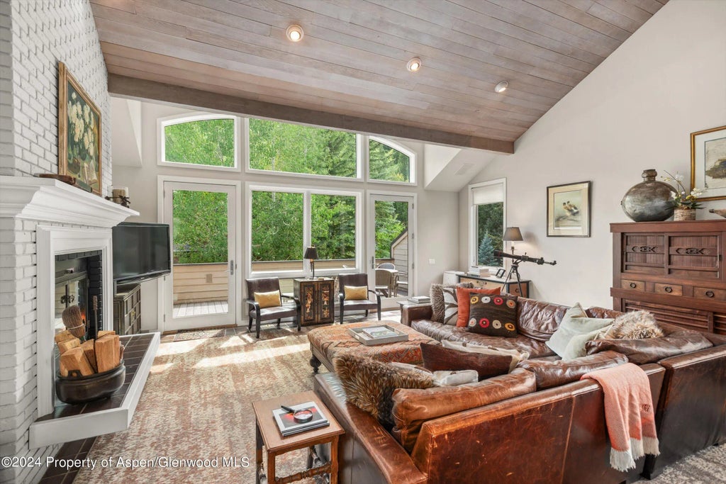 1 of 40 - 123 W Hyman Avenue Unit A, Aspen, CO