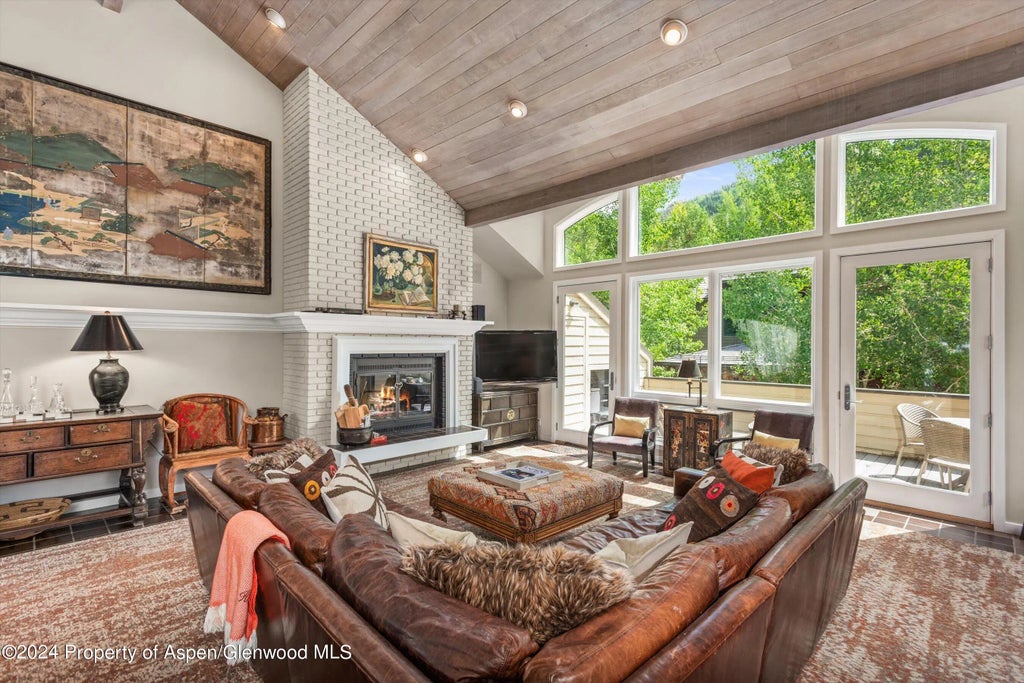 2 of 40 - 123 W Hyman Avenue Unit A, Aspen, CO