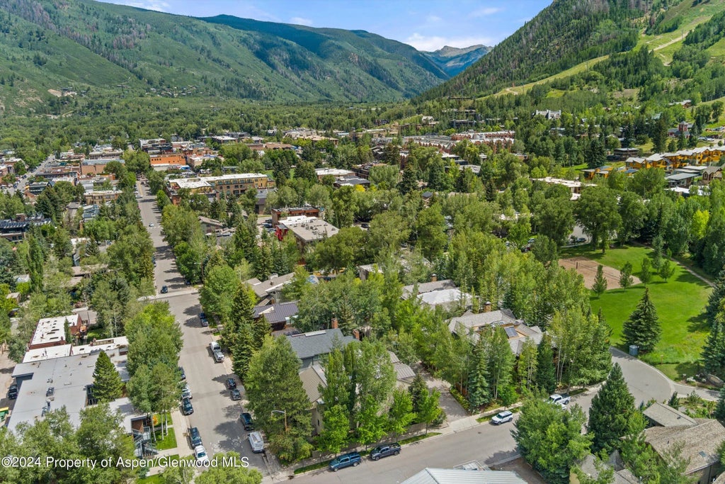 37 of 40 - 123 W Hyman Avenue Unit A, Aspen, CO