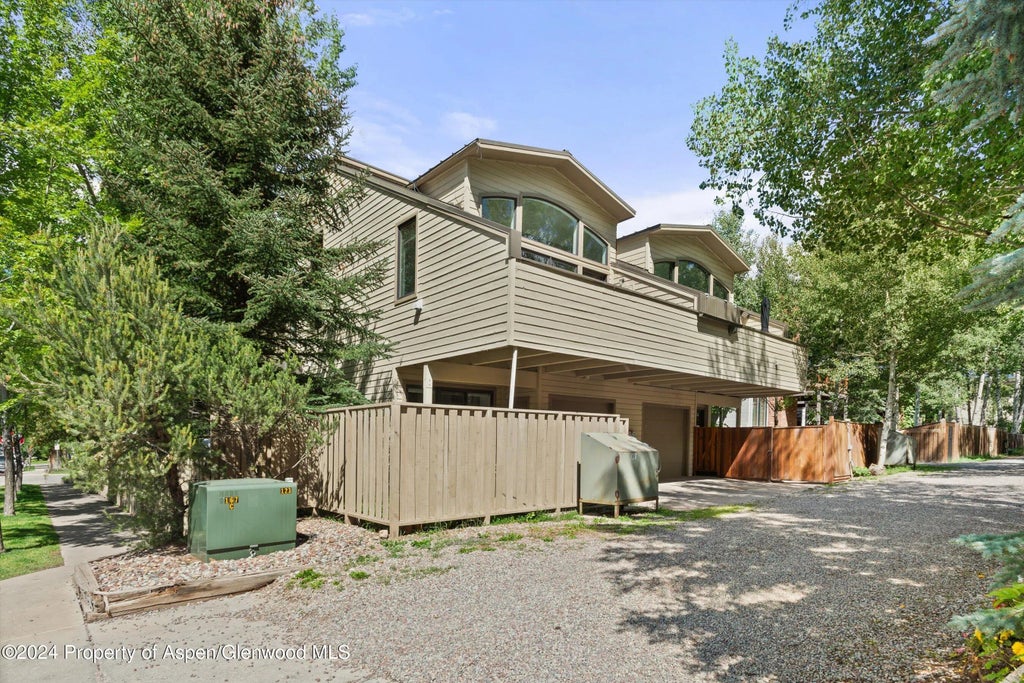 38 of 40 - 123 W Hyman Avenue Unit A, Aspen, CO