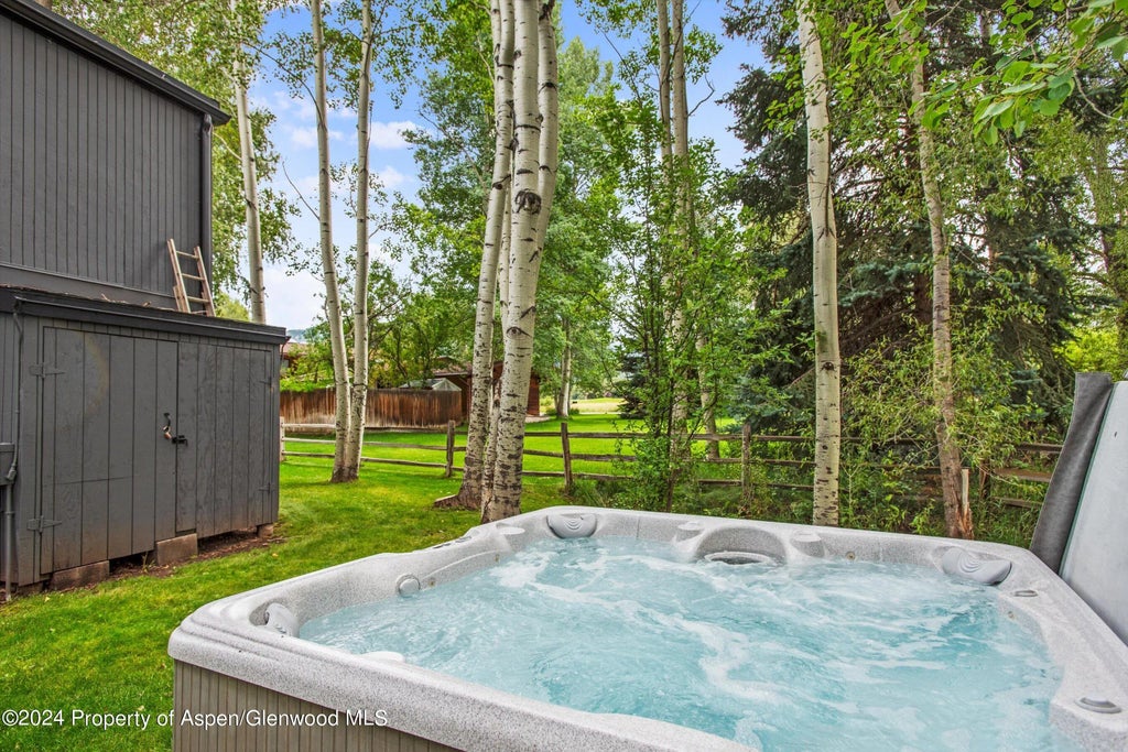 6 of 19 - 1695 Silver King Drive, Aspen, CO