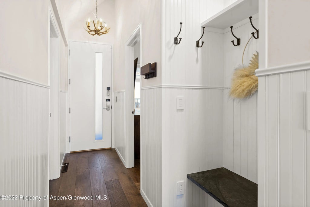 4 of 18 - 800 S Mill Street 6a, Aspen, CO