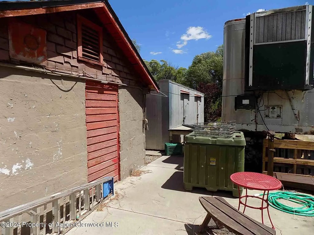 4 of 9 - 140 S 8th Street, Silt, CO