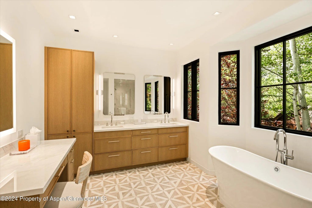 18 of 49 - 137 Westview Drive, Aspen, CO