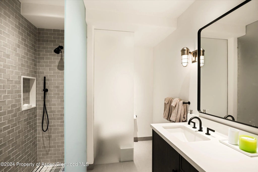 34 of 49 - 137 Westview Drive, Aspen, CO