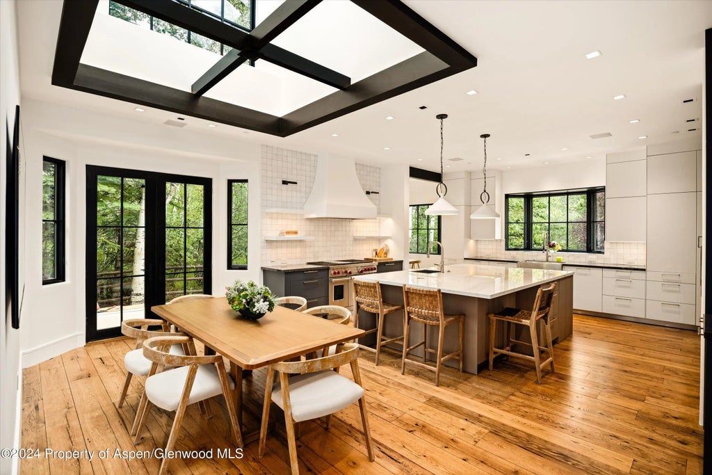 9 of 49 - 137 Westview Drive, Aspen, CO
