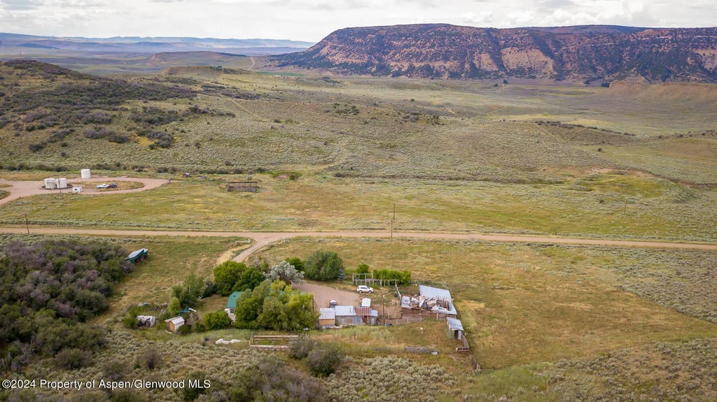 24 of 25 - 2508 County Road 39, Craig, CO