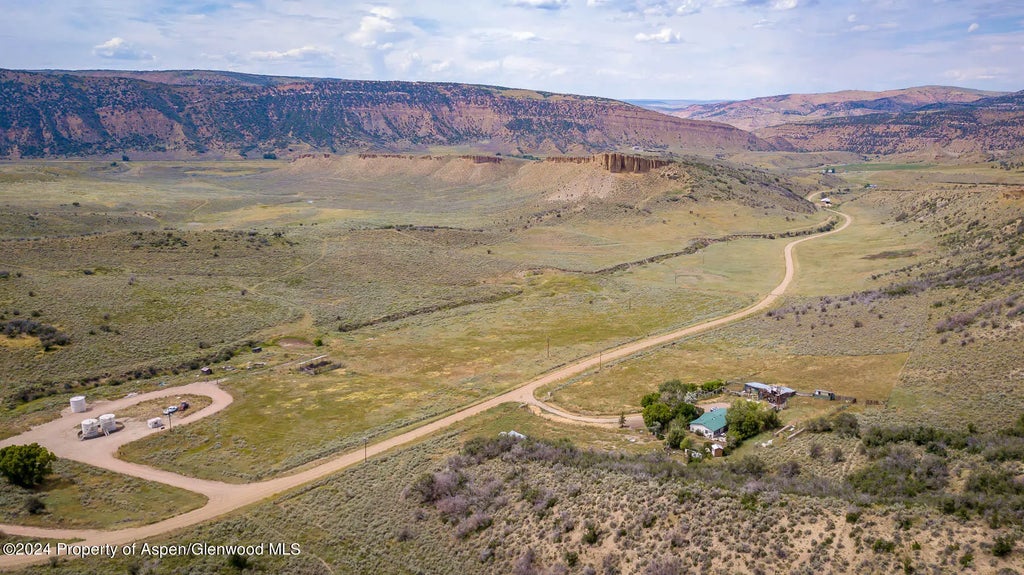 3 of 25 - 2508 County Road 39, Craig, CO