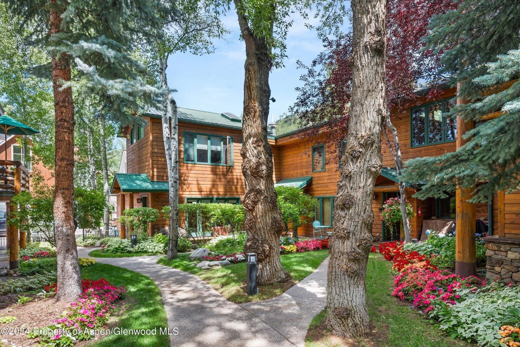 26 of 27 - 950 E Durant Avenue 6, Aspen, CO