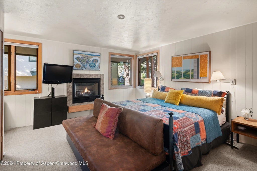 8 of 14 - 135 Carriage Way 22, Snowmass Village, CO