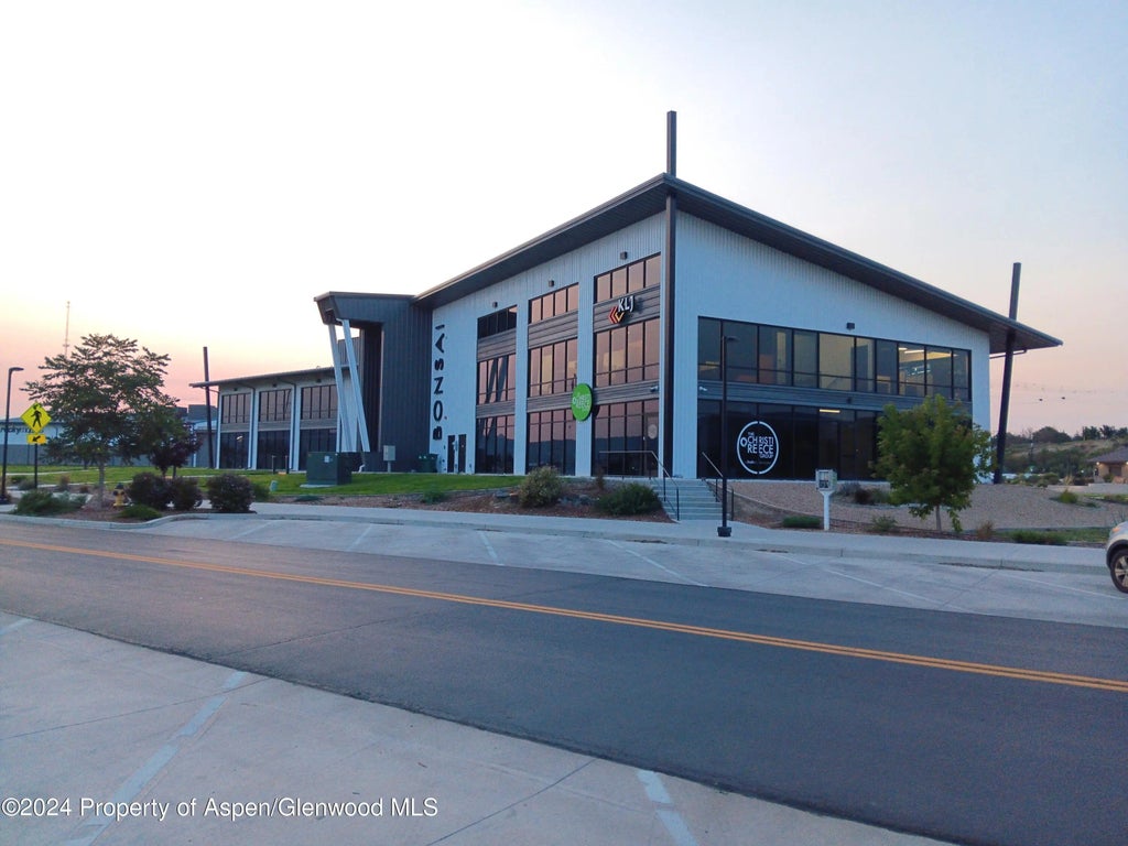 2 of 33 - 1601 Riverfront Drive 201, Grand Junction, CO