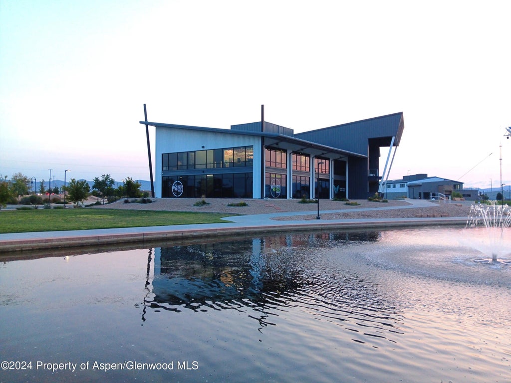 4 of 33 - 1601 Riverfront Drive 201, Grand Junction, CO