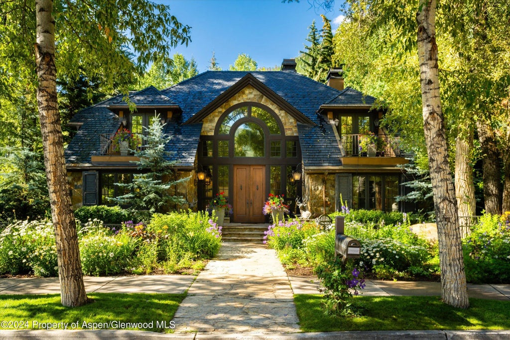 49 of 51 - 303 W Hopkins Avenue, Aspen, CO