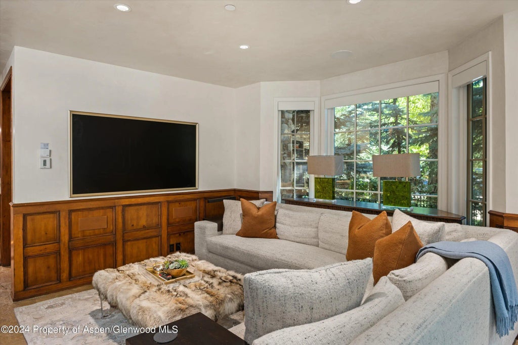 7 of 51 - 303 W Hopkins Avenue, Aspen, CO