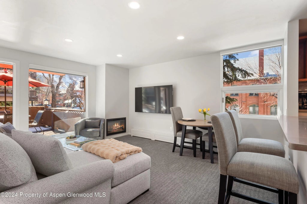 3 of 13 - 605 E Main Street #7, Aspen, CO
