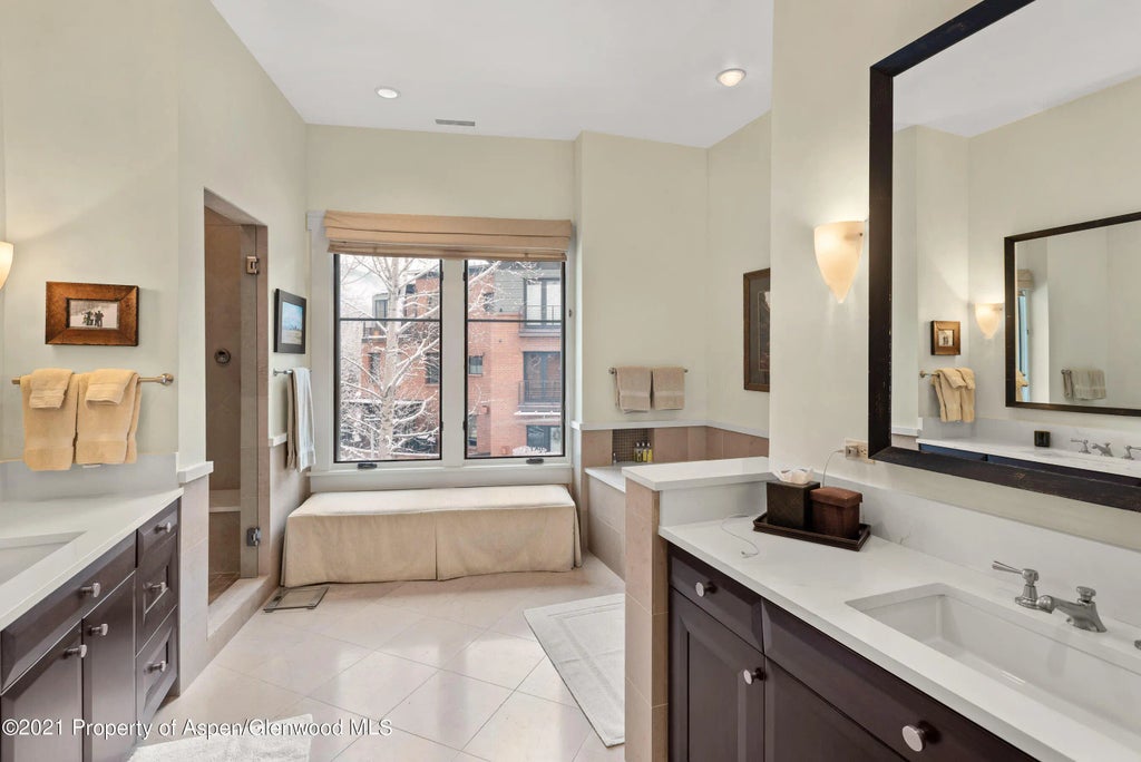 10 of 28 - 501 Rio Grande Place 201, Aspen, CO