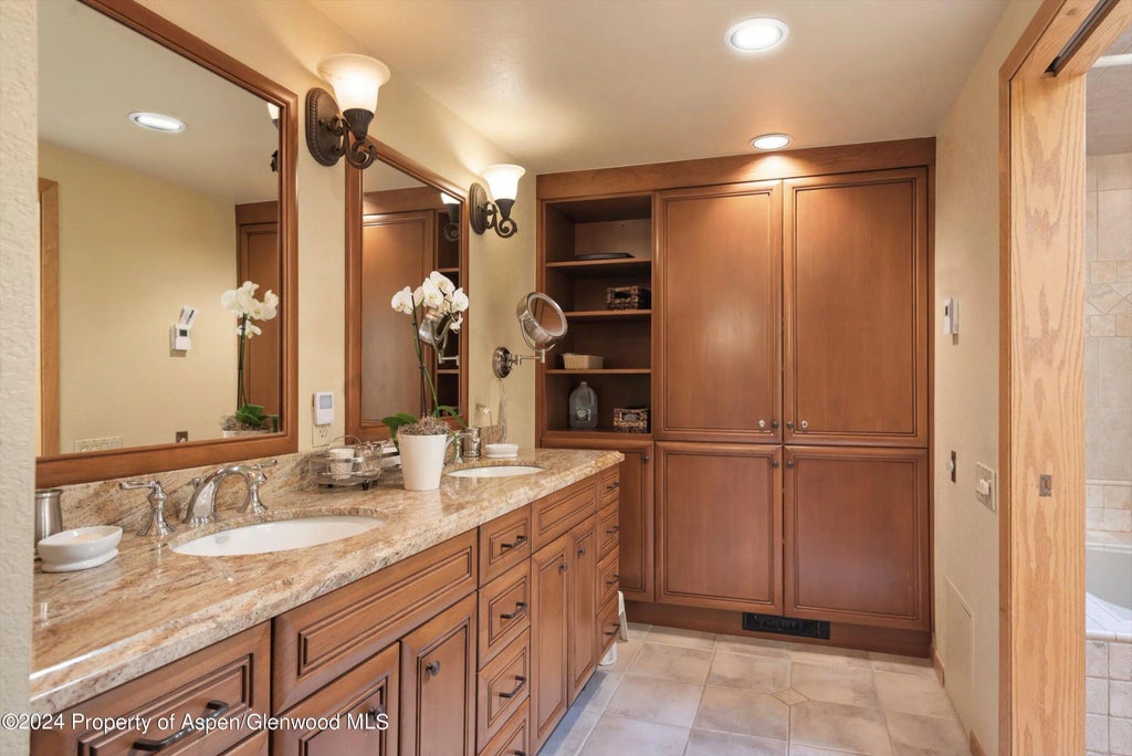 13 of 45 - 229 Faraway Road #34, Snowmass Village, CO