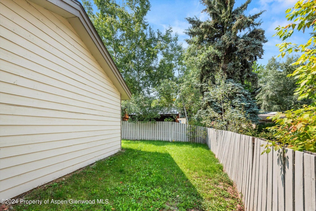 5 of 41 - 1275 Snowbunny Lane, Aspen, CO