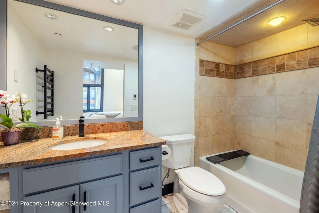9 of 16 - 600 Carriage Way L17, Snowmass Village, CO