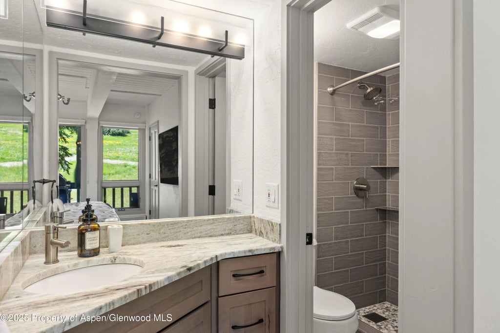 11 of 15 - 70 Gallun Lane 206b, Snowmass Village, CO