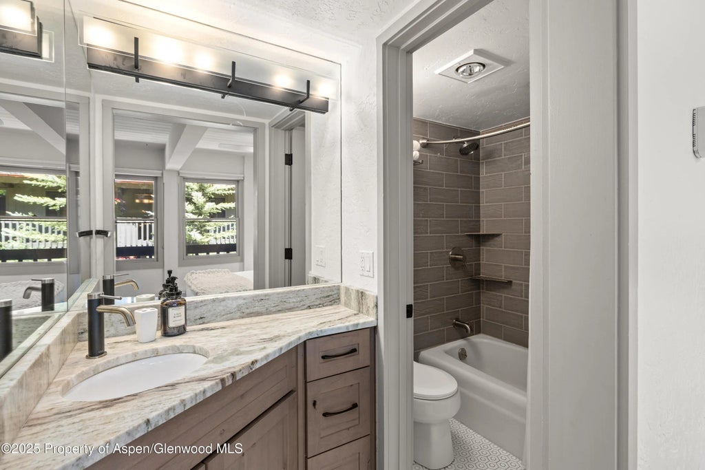 14 of 15 - 70 Gallun Lane 206b, Snowmass Village, CO