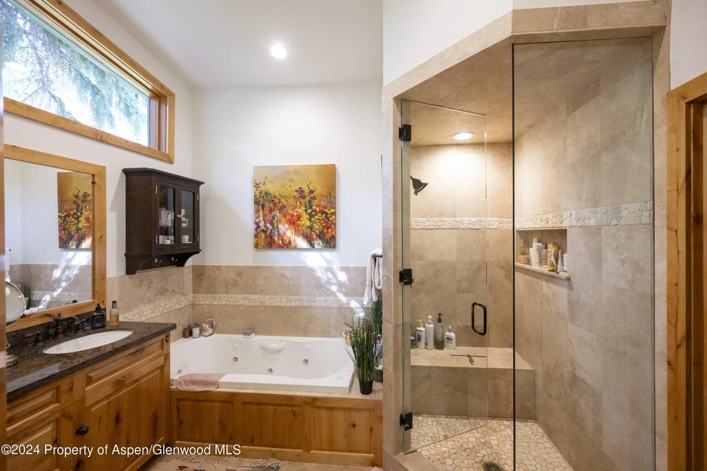 9 of 26 - 1325 Mountain View Drive, Aspen, CO