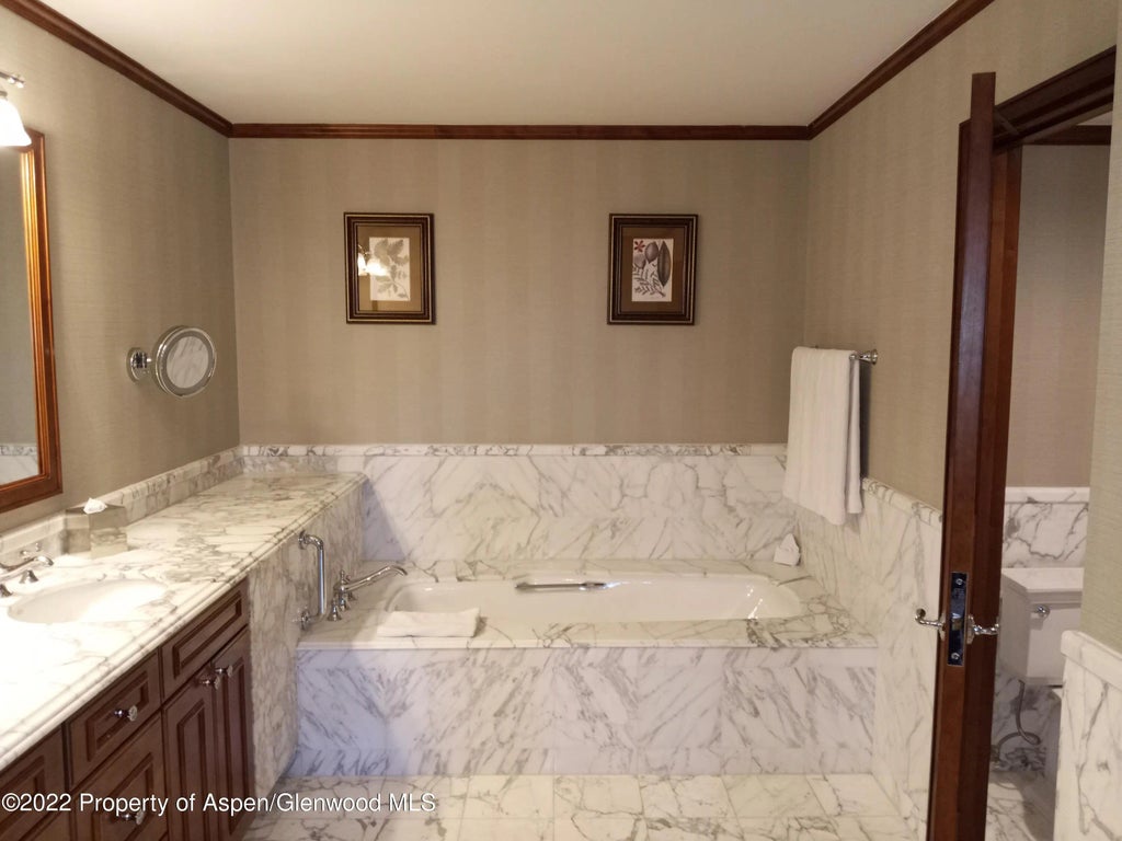 12 of 32 - 0075 Prospector Road Unit 8408 Winter Interest #6, Aspen, CO