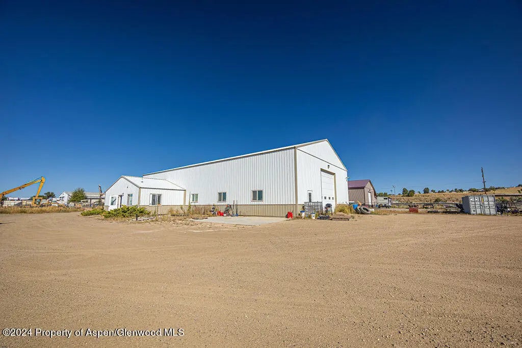 2 of 40 - 194 Preece Avenue, Craig, CO