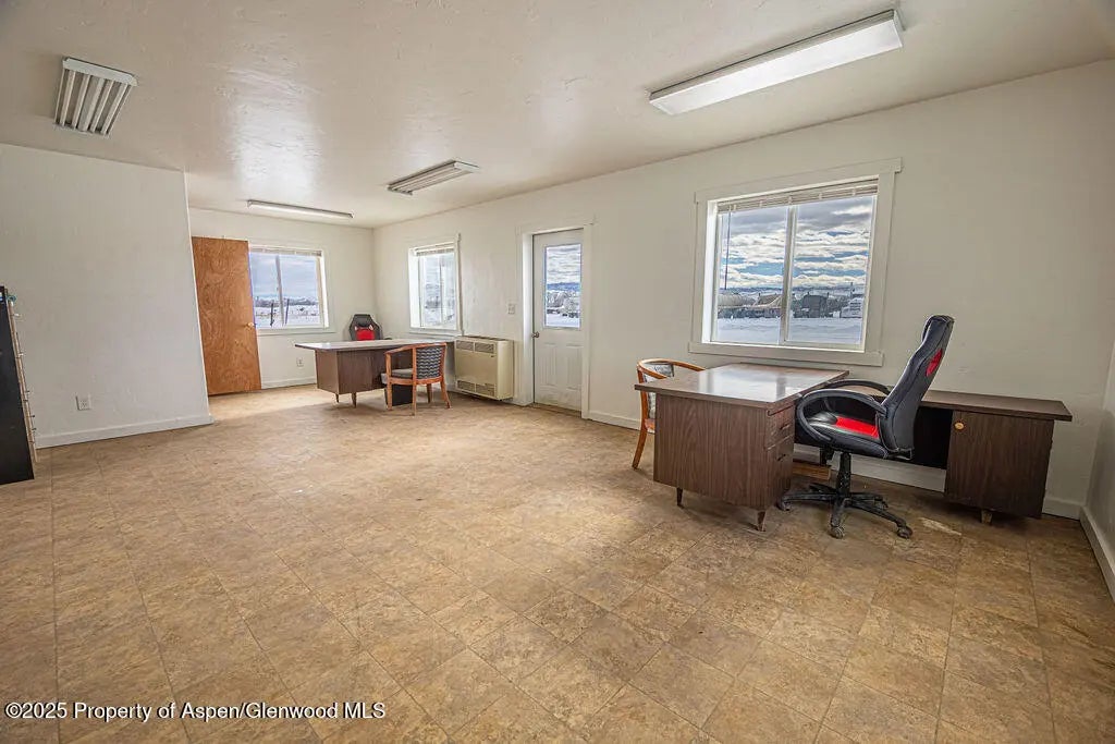 21 of 40 - 194 Preece Avenue, Craig, CO