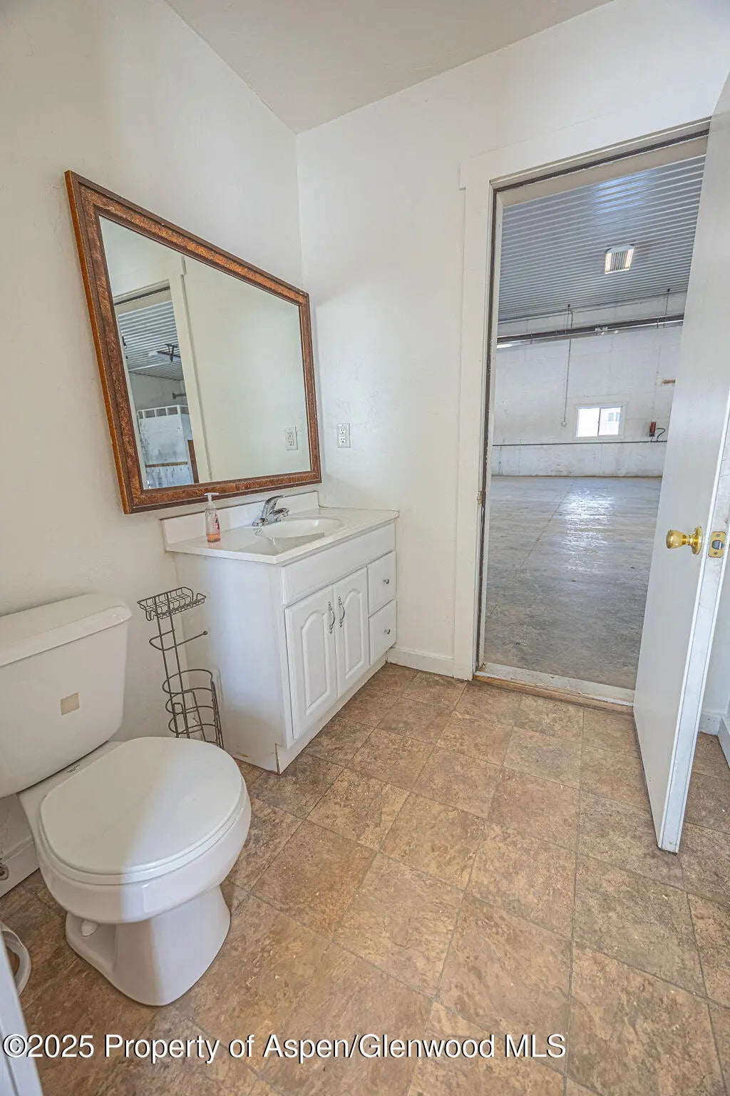27 of 40 - 194 Preece Avenue, Craig, CO