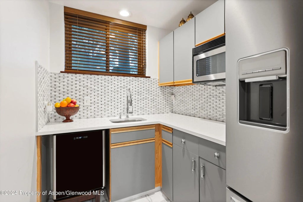 16 of 18 - 124 E Durant Avenue Unit 10, Aspen, CO