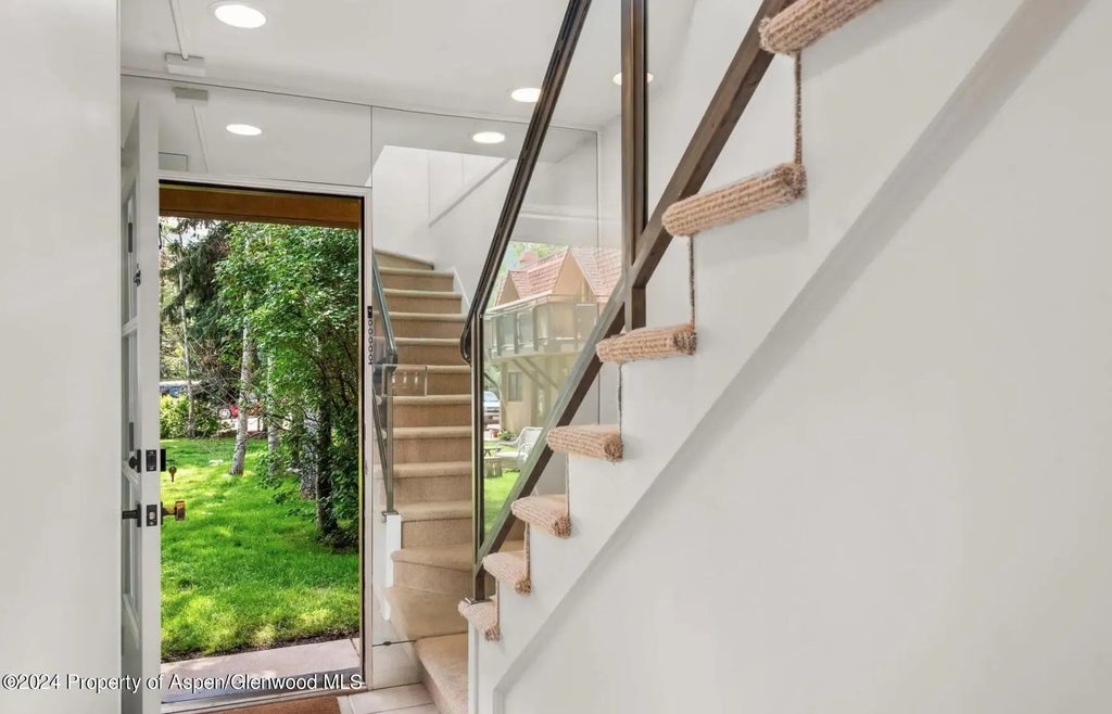 4 of 18 - 108 W Hyman Avenue 2, Aspen, CO