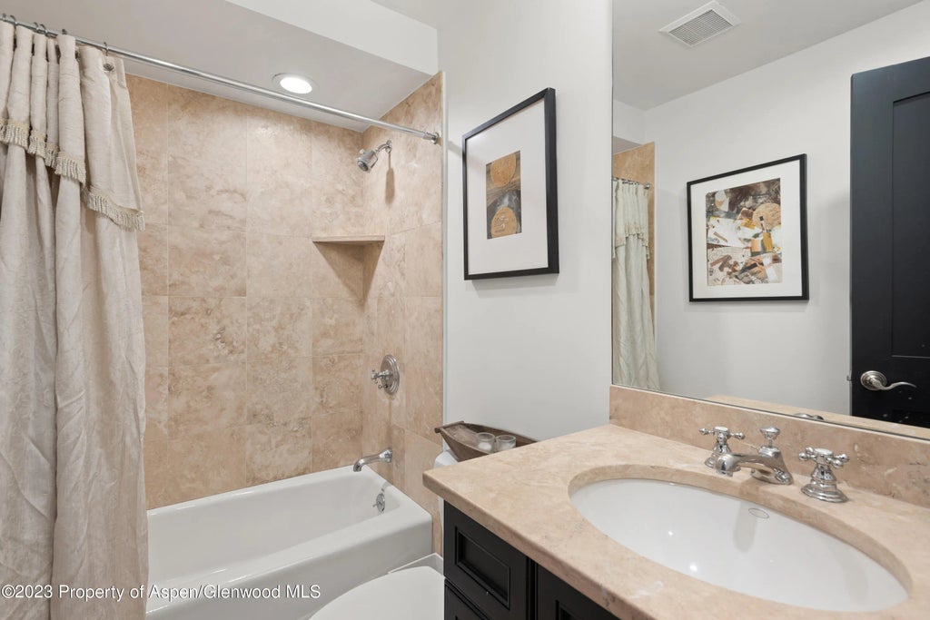 7 of 11 - 100 E Dean Street Unit 2b, Aspen, CO