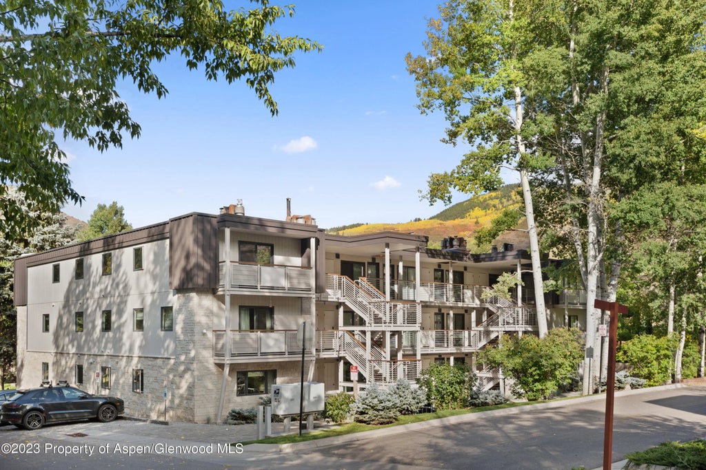 9 of 11 - 100 E Dean Street Unit 2b, Aspen, CO