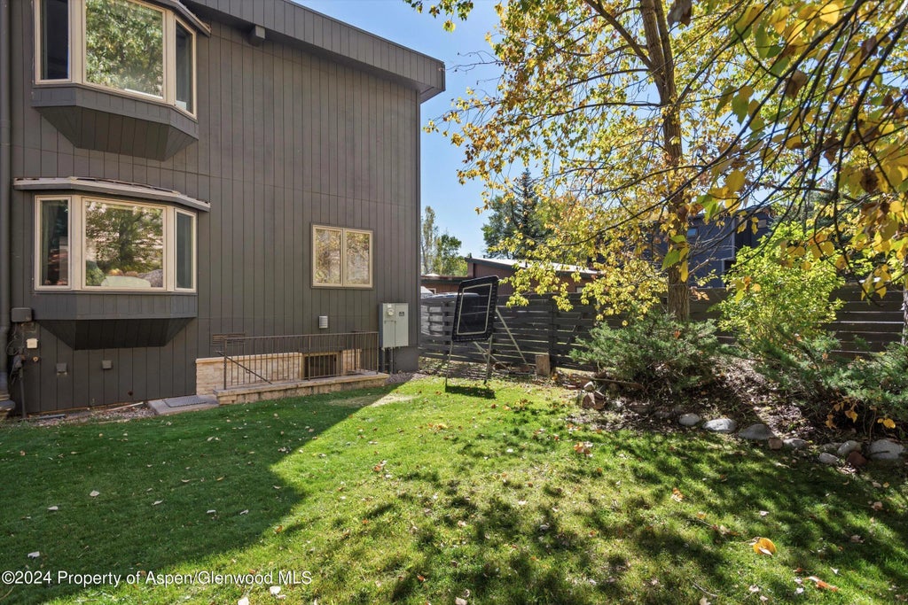 28 of 28 - 1085 Cemetery Lane A, Aspen, CO