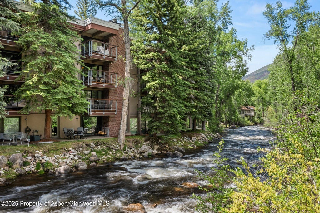 2 of 21 - 1034 E Cooper Avenue 16, Aspen, CO