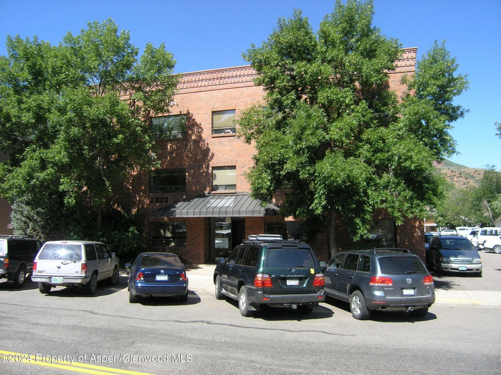 1 of 1 - 817 Colorado Avenue 206, Glenwood Springs, CO