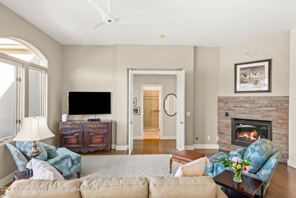 9 of 40 - 587 Hillcrest Drive, Basalt, CO