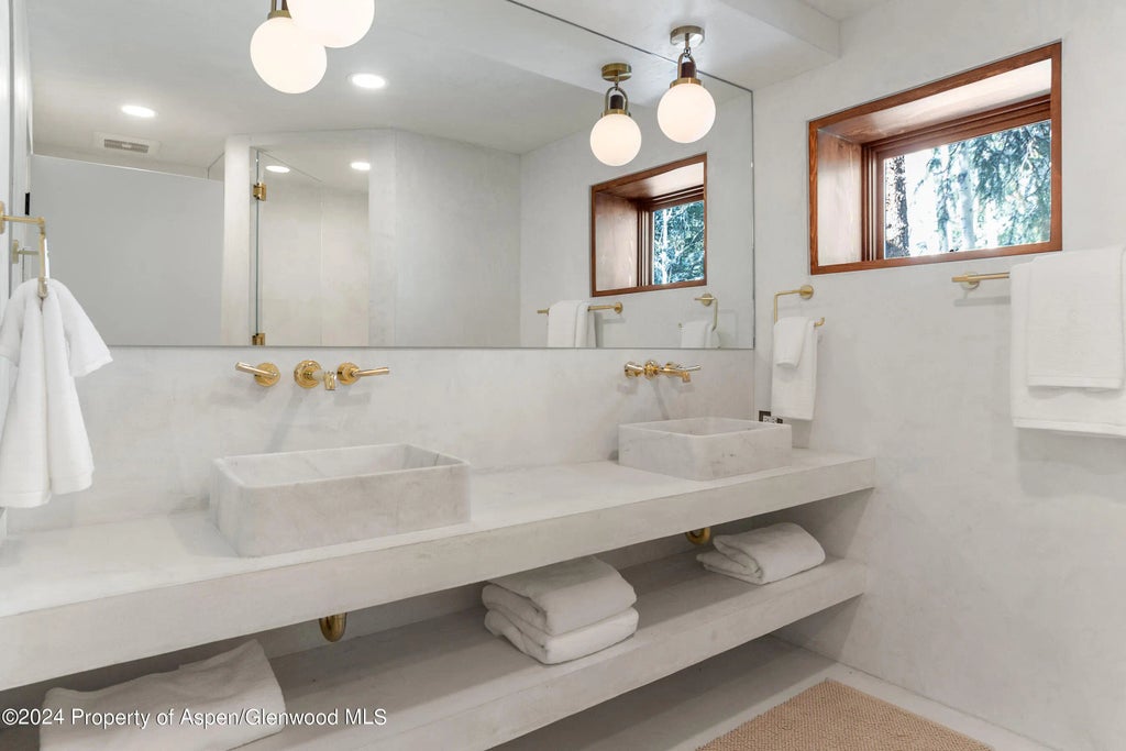 34 of 51 - 9888 Castle Creek Road, Aspen, CO